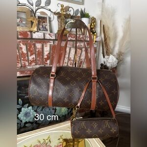 Louis Vuitton Papillon 30 Monogram Barrel Bag w/ Mini Pouch | Authentic